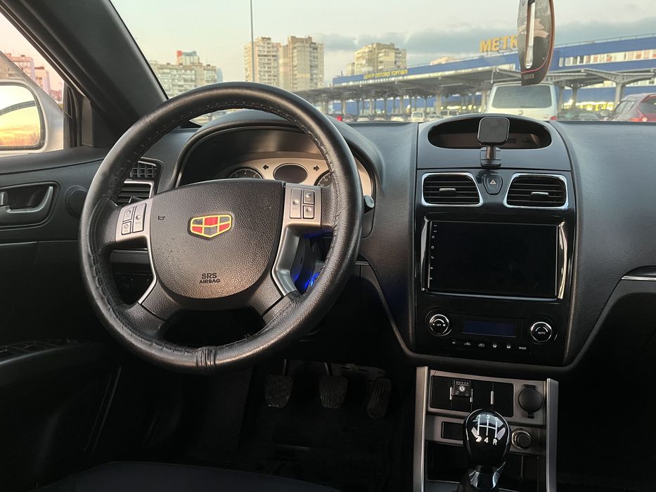 Geely Emgrand EC7 2012