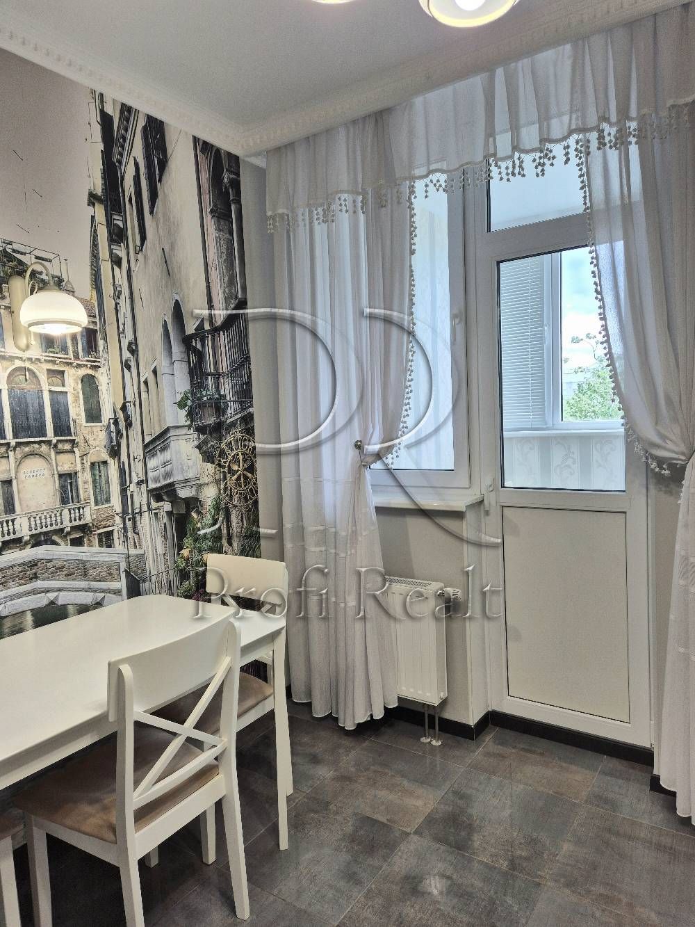 1.к.к-ра 48м2.ЖК Лідер. Казарменна,6Г.метро КПІ