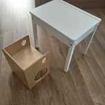 Oddam stolik Ikea dziecięcy i krzesełko w stylu montessori