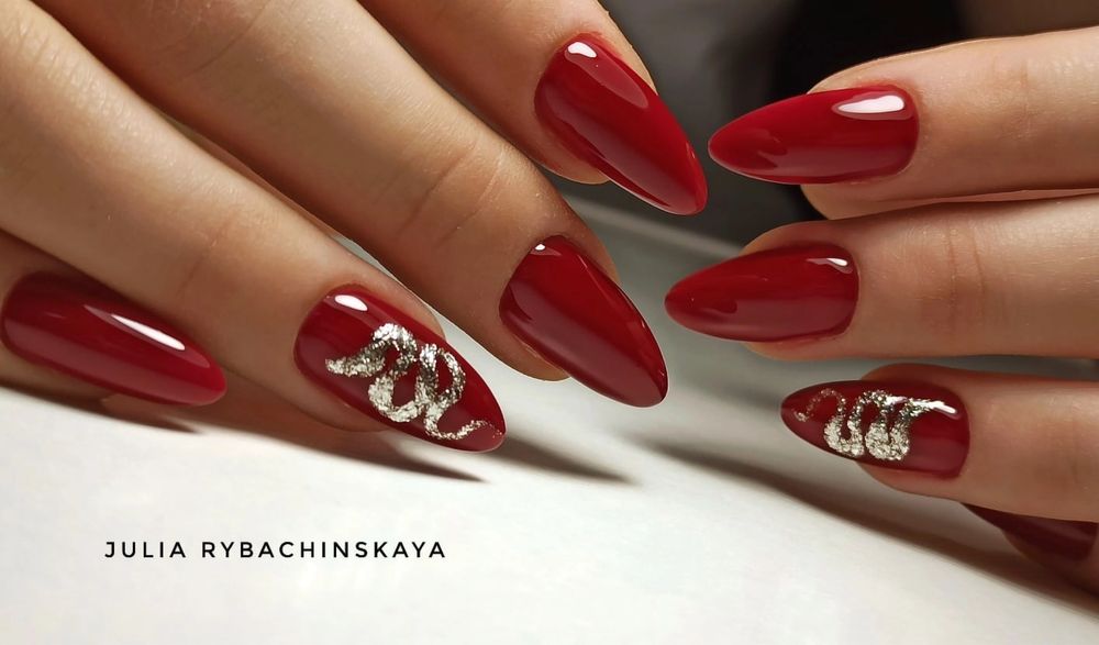 Всі види манікюрних послуг