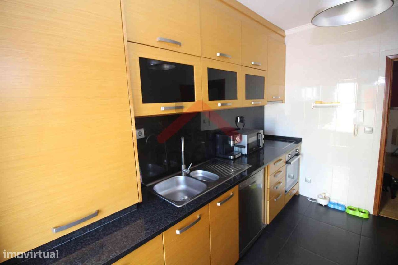 Apartamento com grande  terraço.
