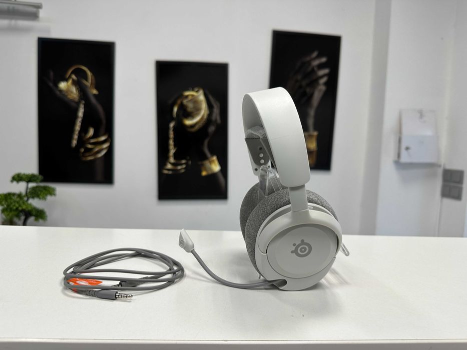 Słuchawki SteelSeries Arctis Nova 1