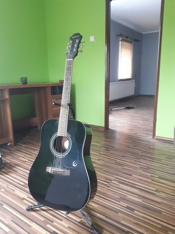 Gitara akustyczna z firmy Eiphone + stojak i pokrowiec