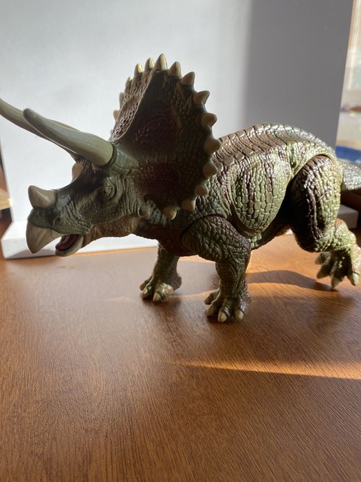 Динозавр Тріцераптос