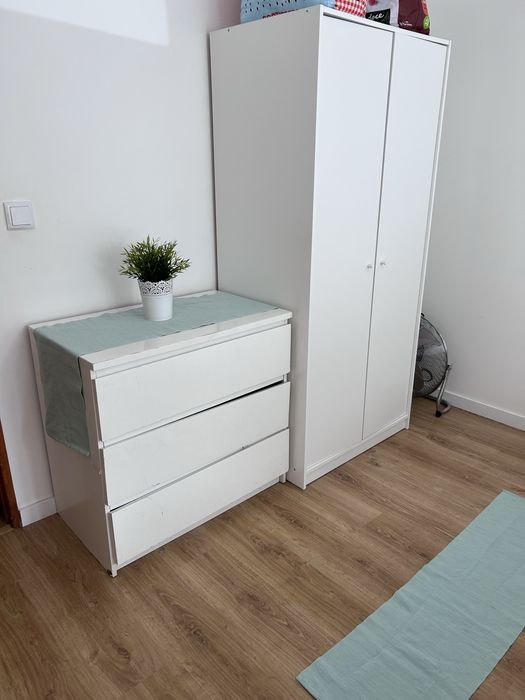 Quarto pra arrendadar em Linda a Velha