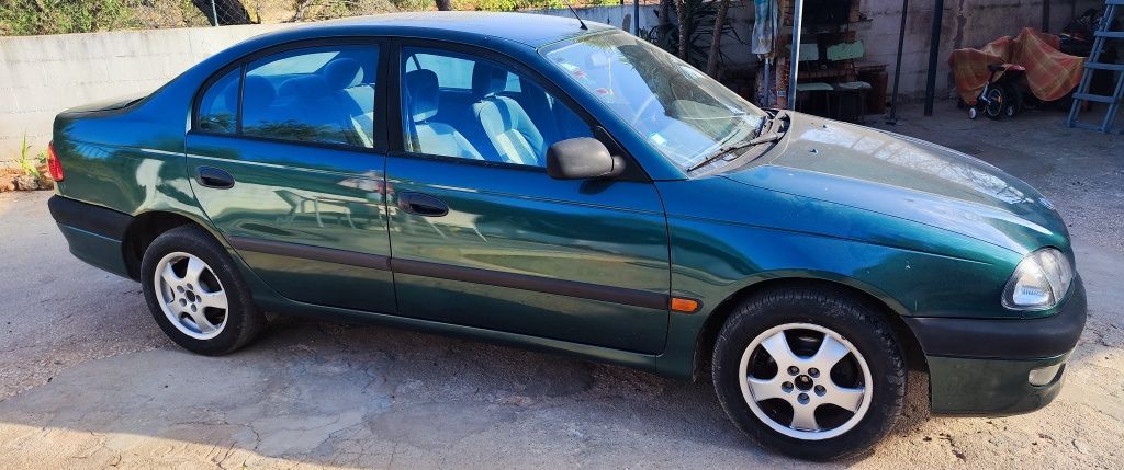 Toyota Avensis 1.6i