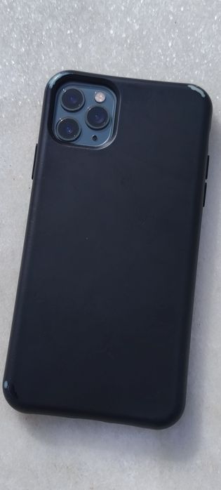 Vendo iPhone 11 pro max como novo.