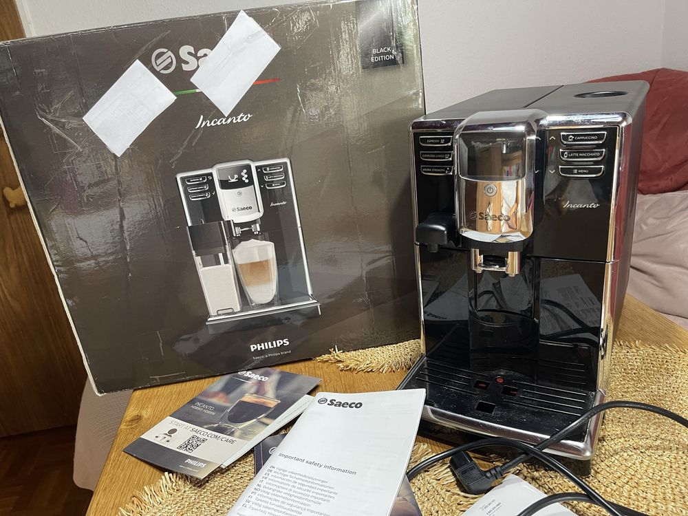 Кавомашина кофемашина Philips Saeco Incanto