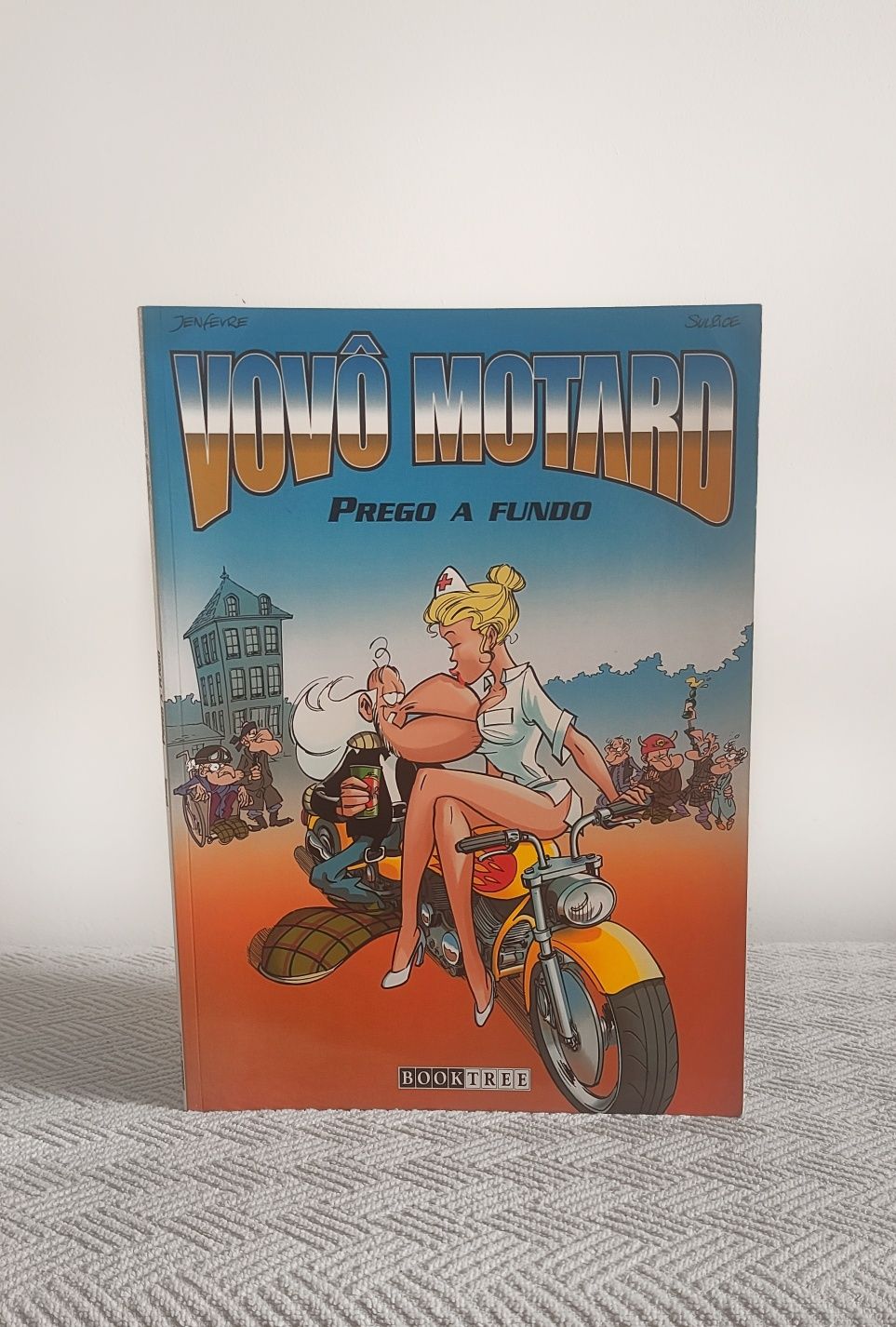 Livros Asterix, Blake e Mortimer e outros