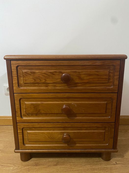 Vendo conjunto de mesas de cabeceiras de Madeira