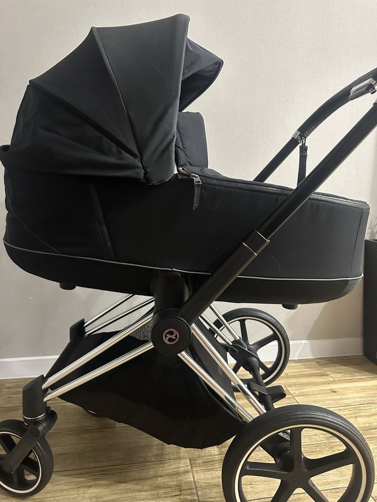 Коляска Cybex Priam  шасі 4.0 + люлька