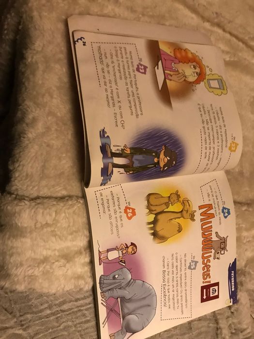 Livro 365 dias/365 piadas. Não usado