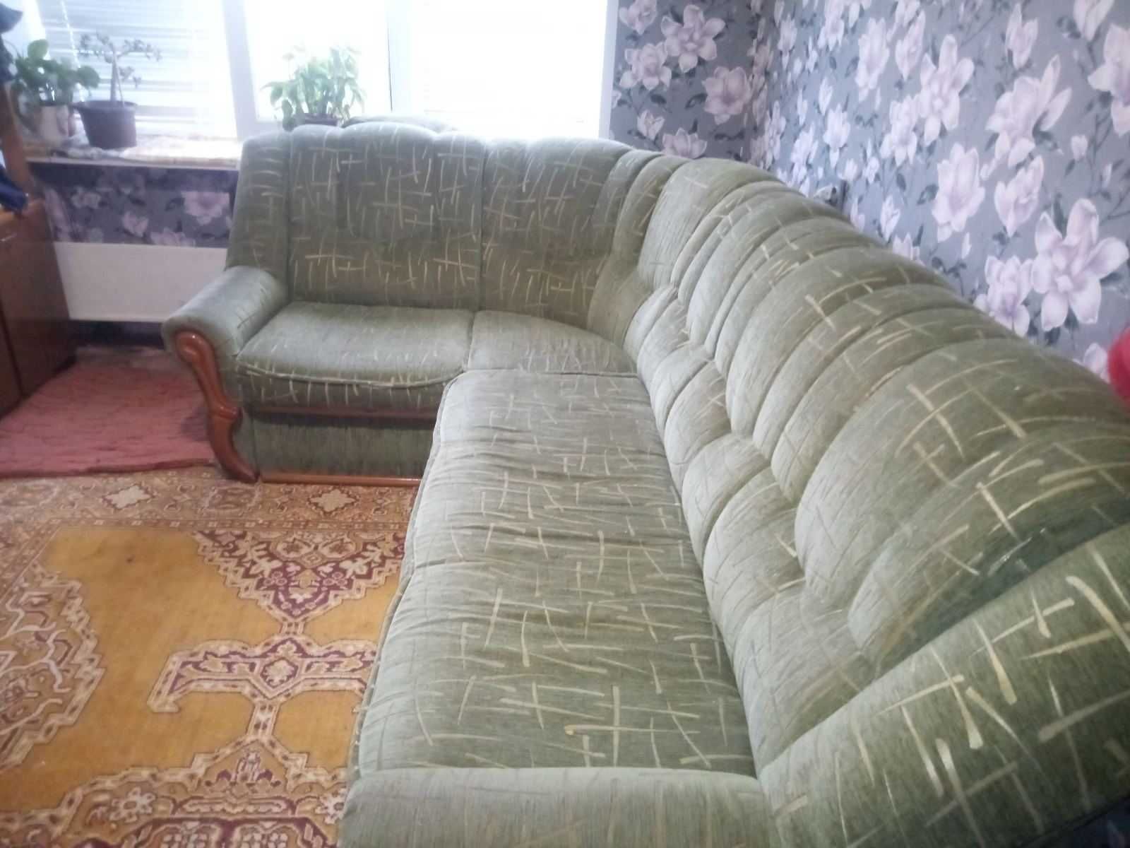 Продам кутовий диван