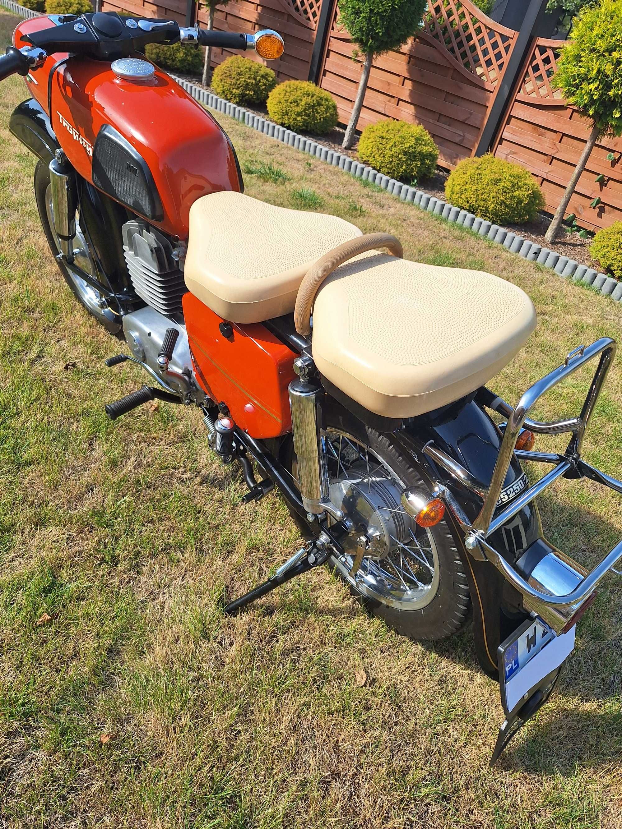 Motocykl MZ ES-250/2 Trophy
