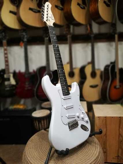 gitara elektryczna typu stratocaster Prima ST-350 WH elektryk ST-350