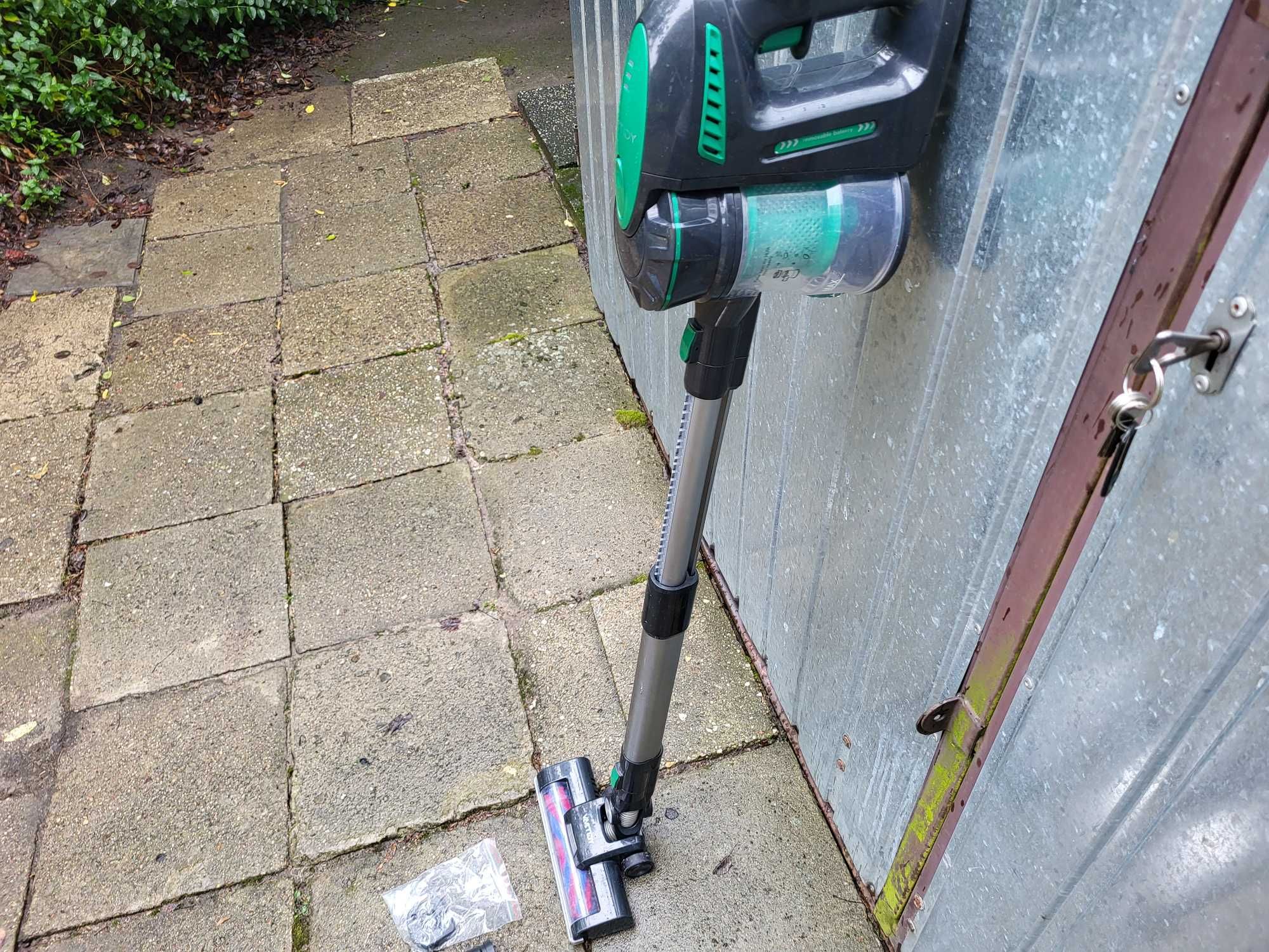 Vactidy V8 Bezprzewodowy odkurzacz akumulatorowy ze zdejmowaną baterią