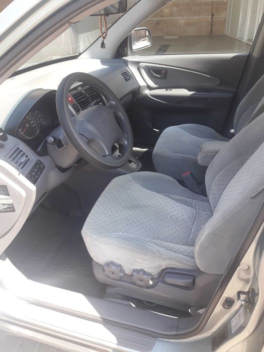 Hyundai TUCSON 2.0 Дизель