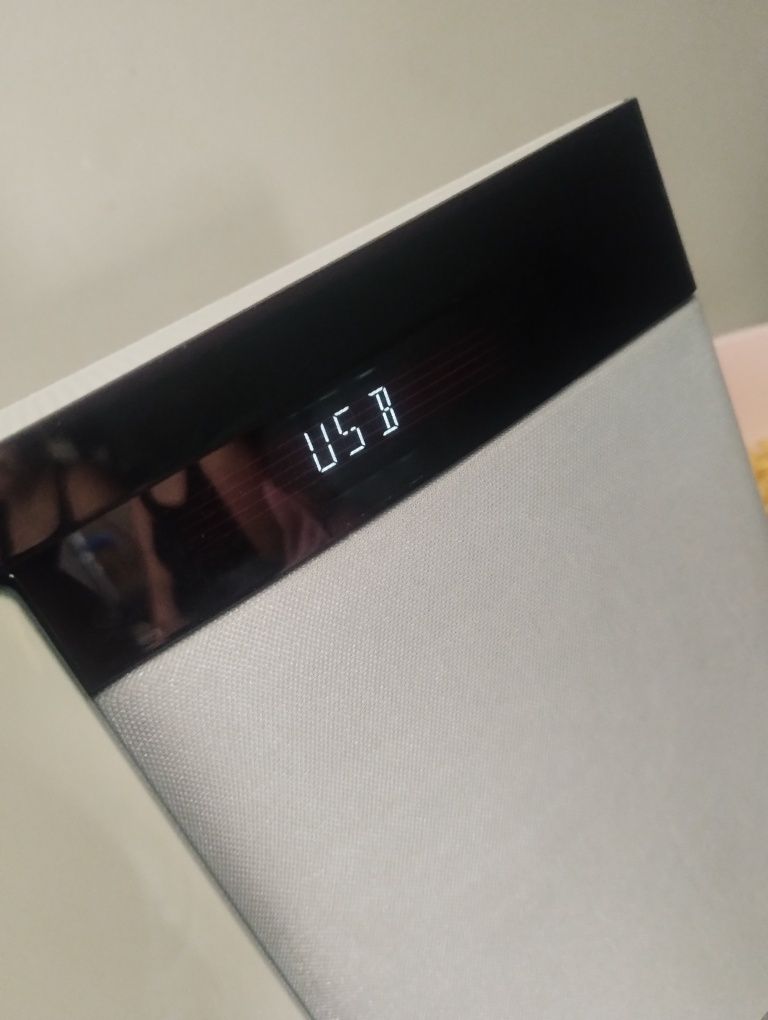 Panasonic Mini Wieża SC-HC 18