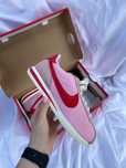Оригінал!Жіночі кросівки Nike cortez rose рожеві v2k blazer vomero