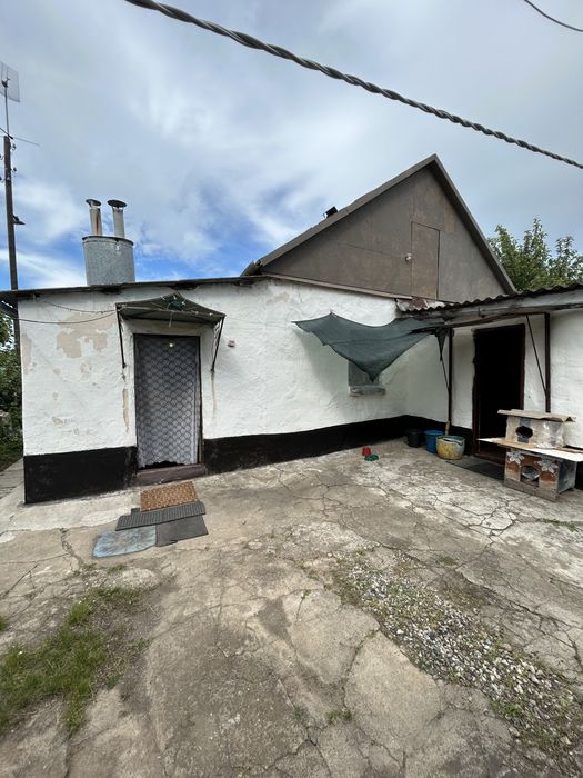 Продам 4кімн дім на Колеснікова