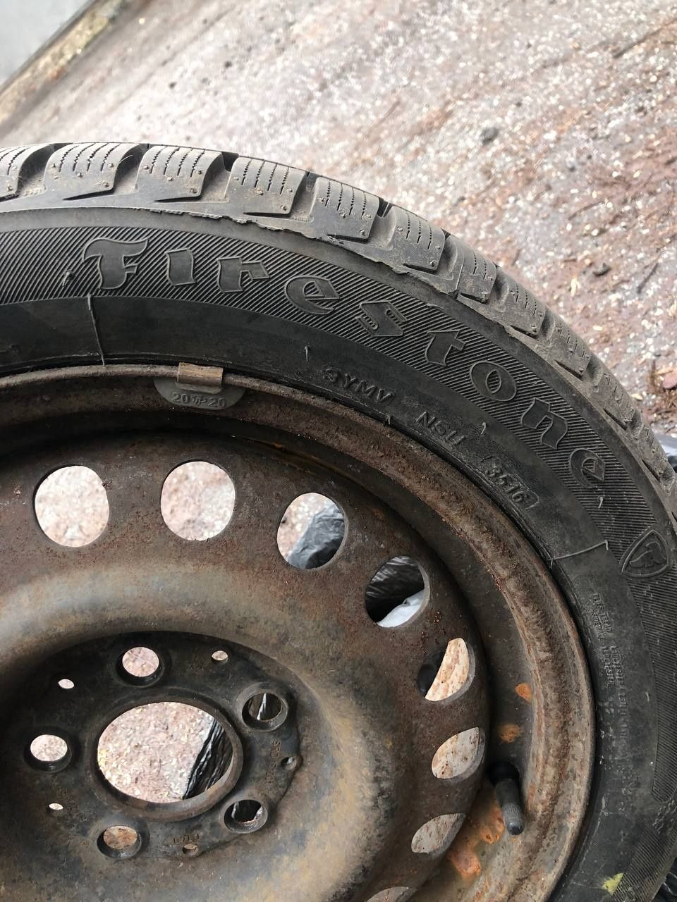 Зимова резину на дисках. 4500
