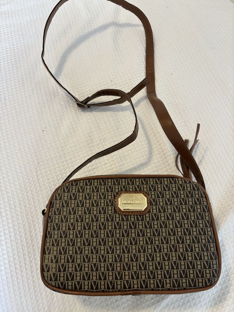 Bolsa feminina nova