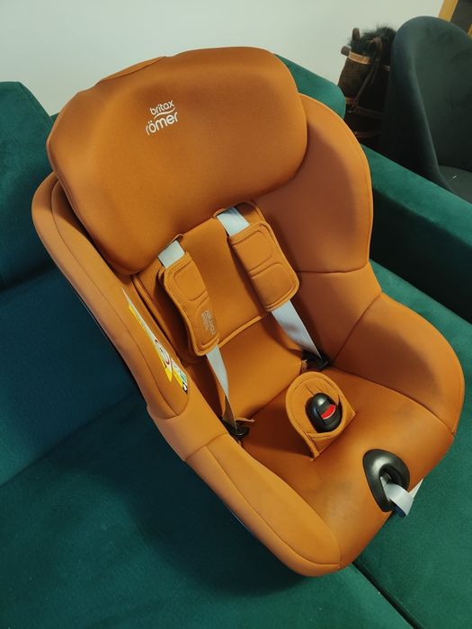 Fotelik BRITAX ROMER dualfix 5z golden cognac 0-18 KG