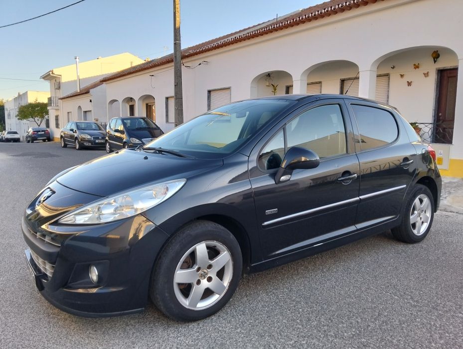 Peugeot 207 com 96.000 km