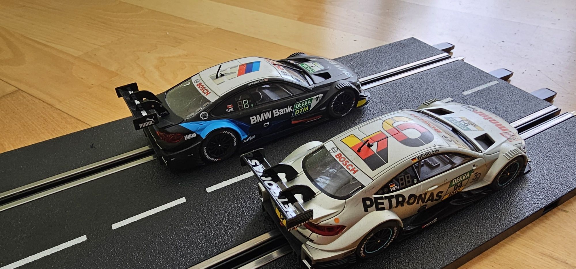 BMW, Mercedes Carrera digital 132 DTM