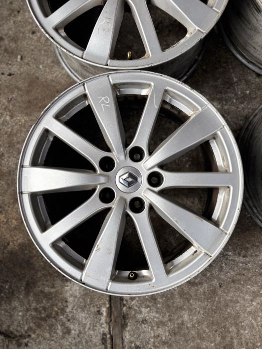 Диски R17 5/114,3 Et 47 Renault Laguna Megane Scenic Traffic Koleos