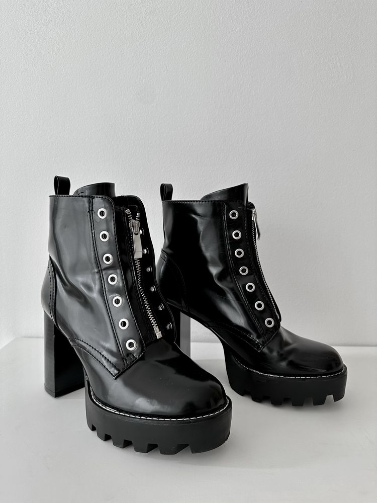 Botas salto bloco pretas ZARA