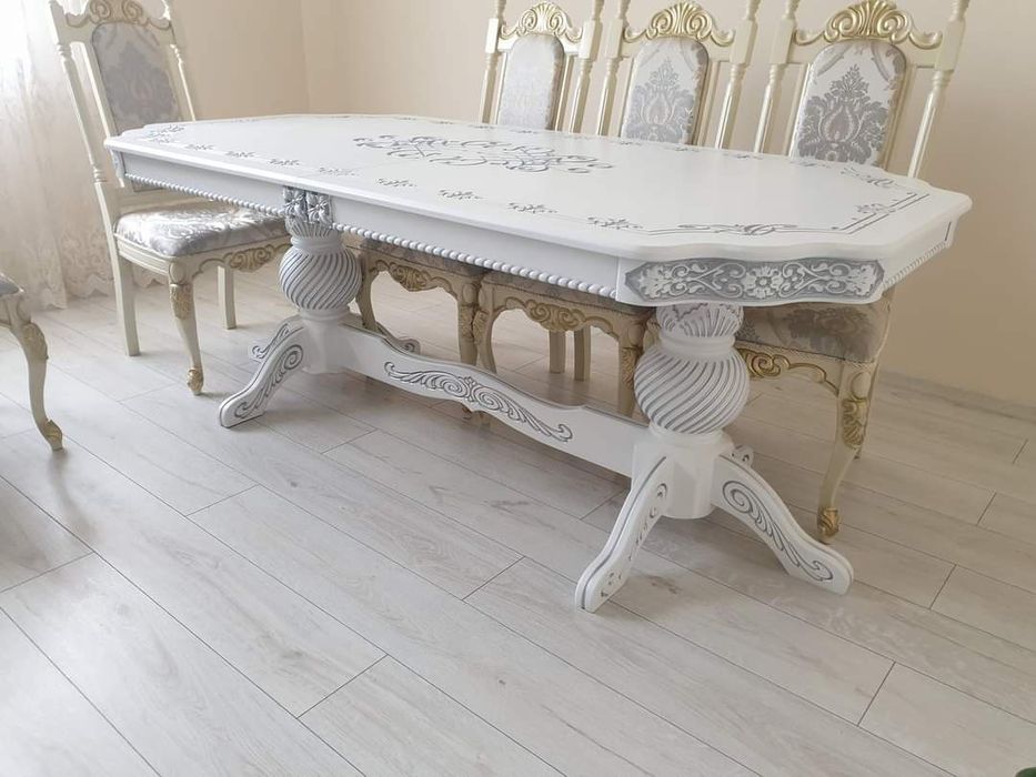 Столи та Стильци