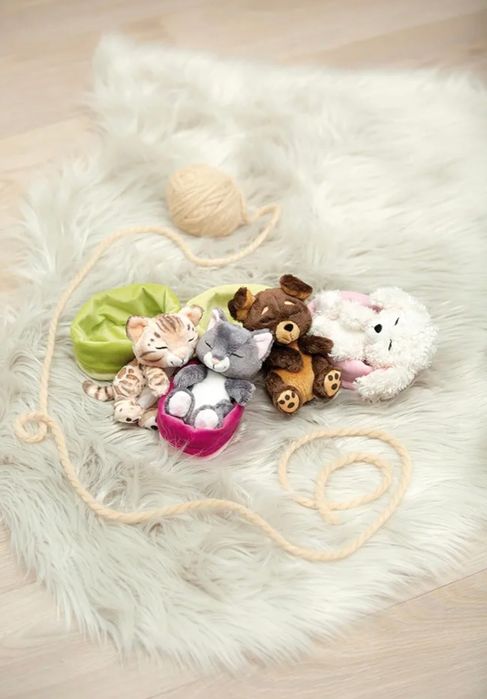 Плюшевая игрушка NICI Бенгальский кот 12 см, спит в корзине . Новый.