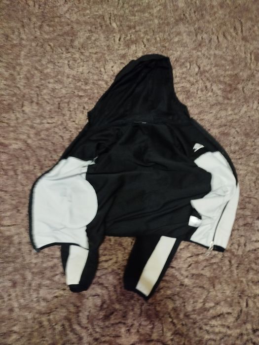 Tach flis Nike бело чорная