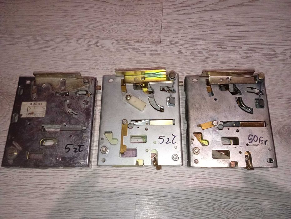 3 Wrzutniki monet mechaniczne 5zł 50gr