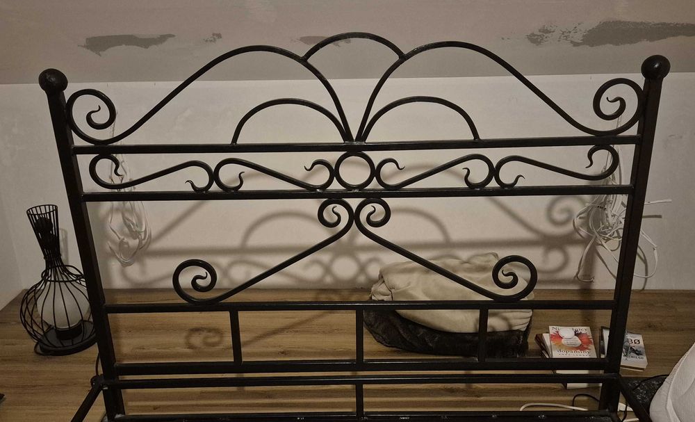 Łóżko metalowe kute o wym. 140x200 cm