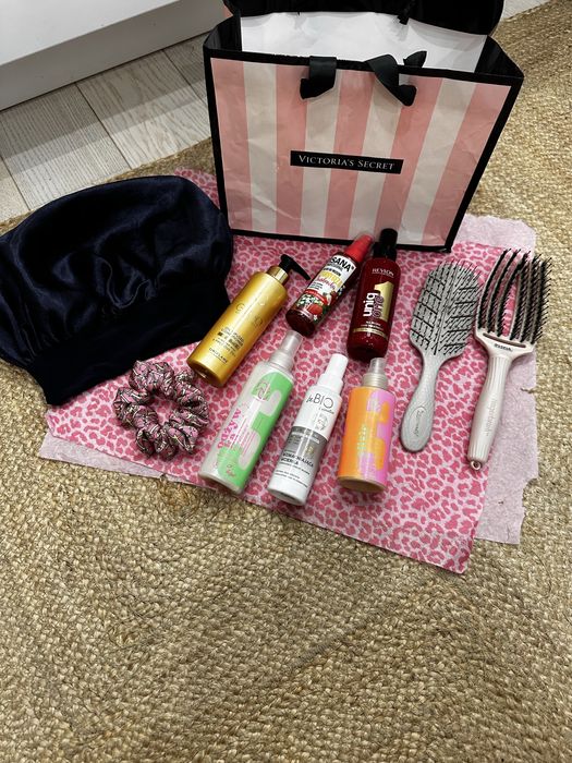 Zestaw do włosów kosmetyki czepek do snu szczotki Olivia Garden