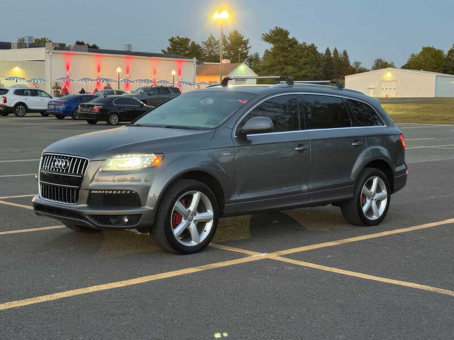 Audi Q7      2014