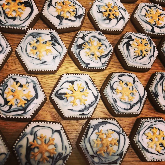 Pierniczki swiateczne, lukrowane pierniczki, pierniczki na prezent