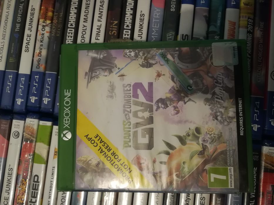 Plants vs zombies Garden warfare GW2 2 xbox one