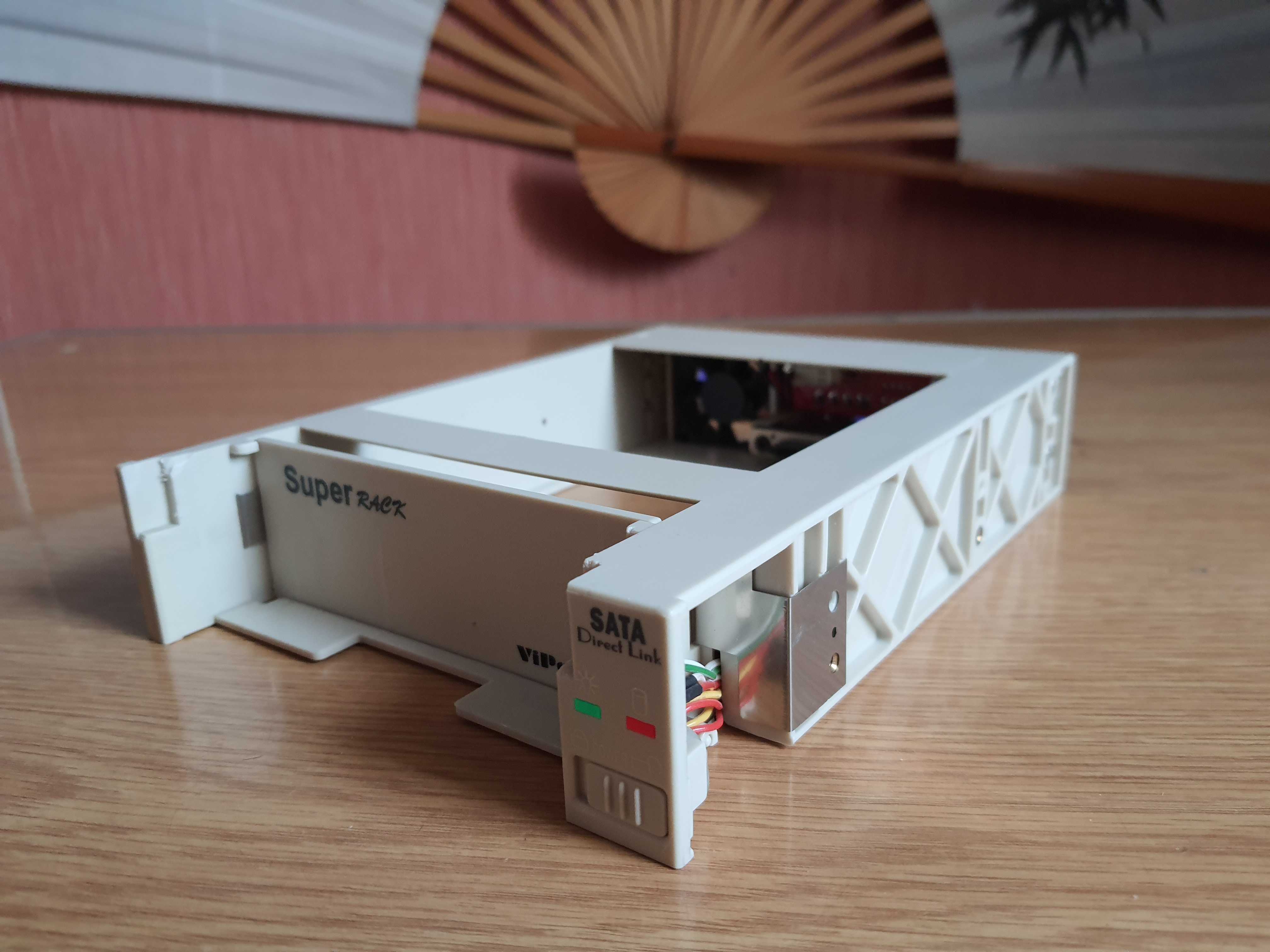 Знімна кишеня для HDD 3.5 SATA у відсік 5,25