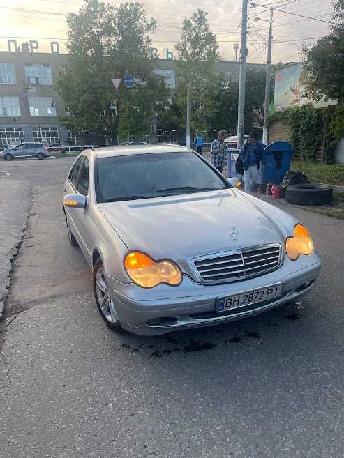 Mercedes C 220 W203