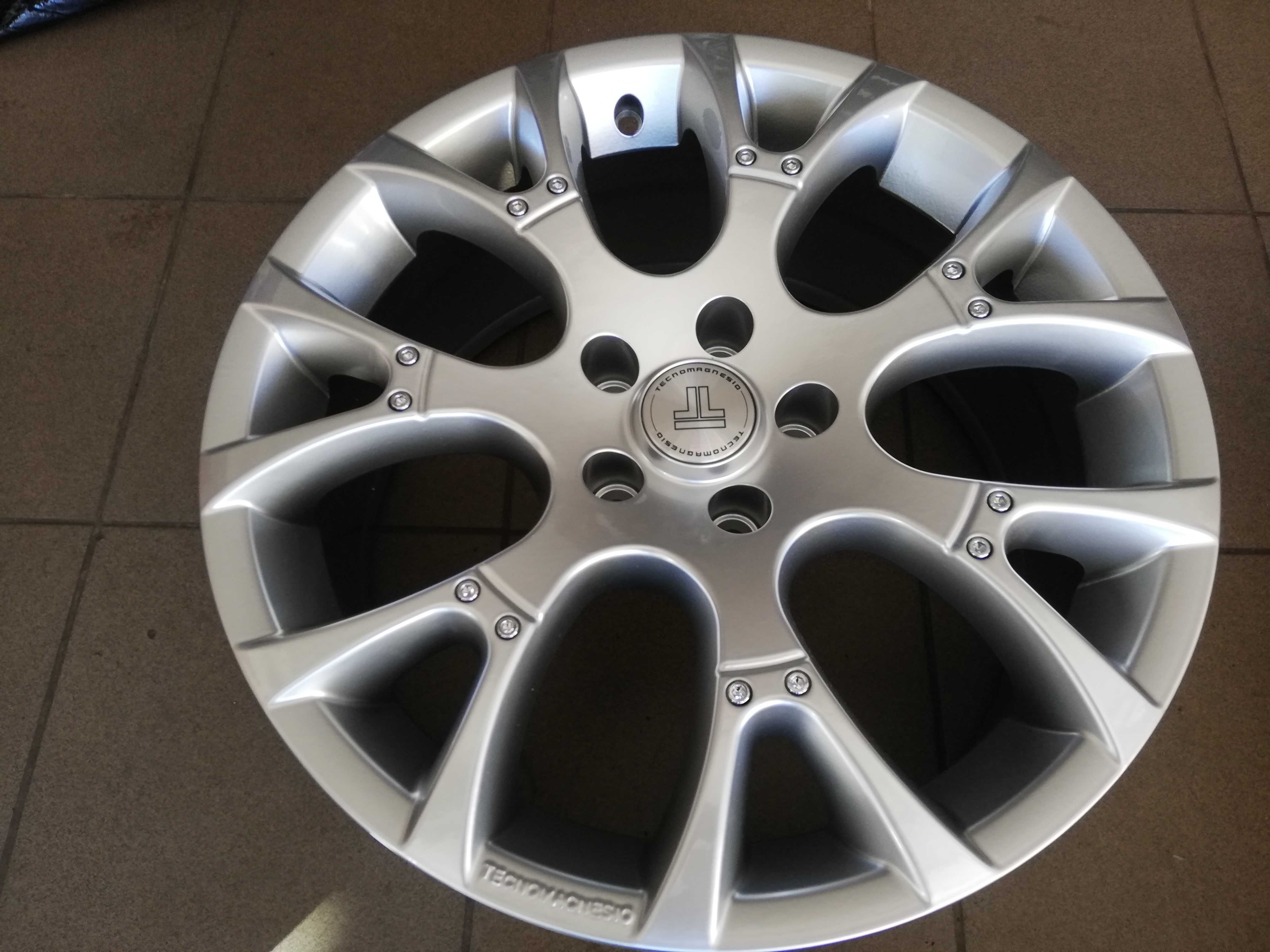 alufelgi 8x18 5x112 Tecnomagnesio do Audi,VW,Skoda,Seat,Mercedes,nowe