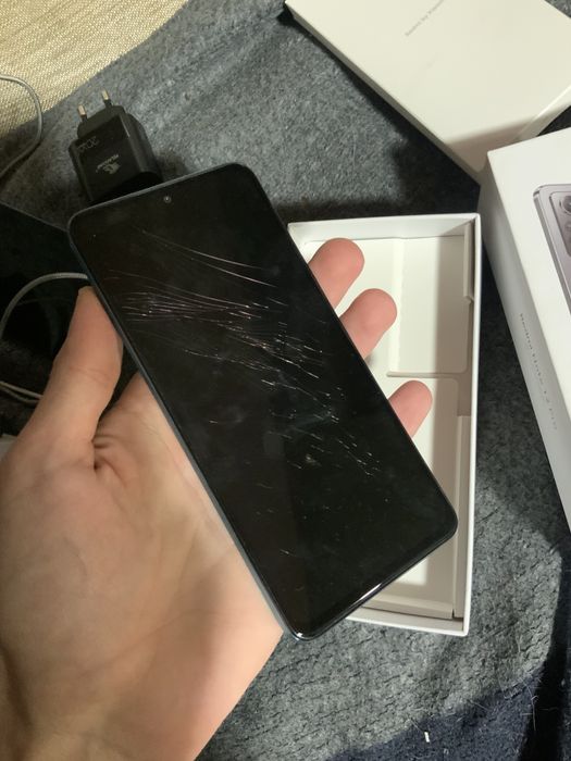 Разбитый Xiaomi Redmi Note 12 Pro 8/256GB