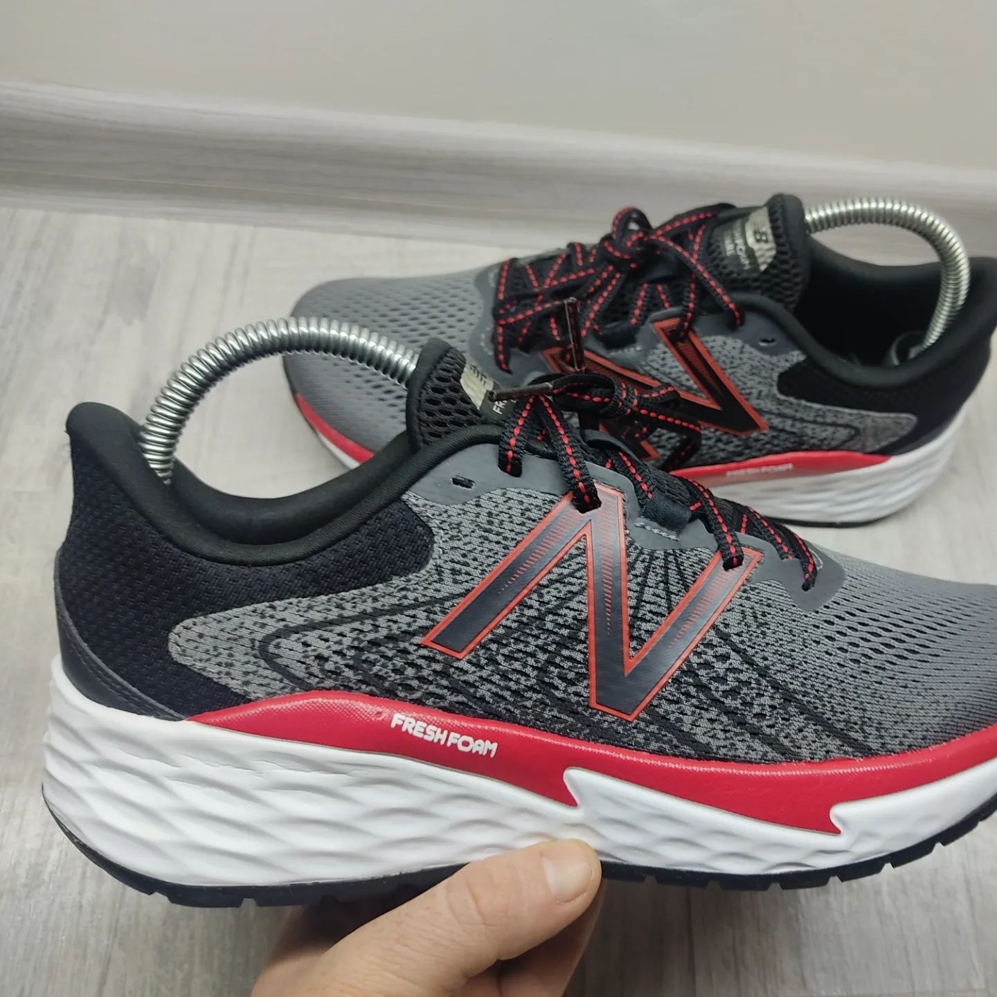 Чоловічі кросівки New Balance MVARELR1 ORIGINAL
Розмір:42.5-27см