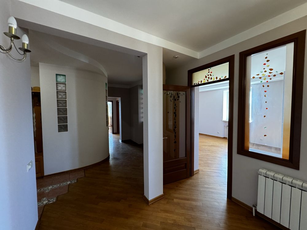 3к. Квартира 105м2, вул. Мокра 3