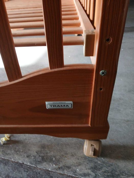 Cama/berço bebé em ótimo estado