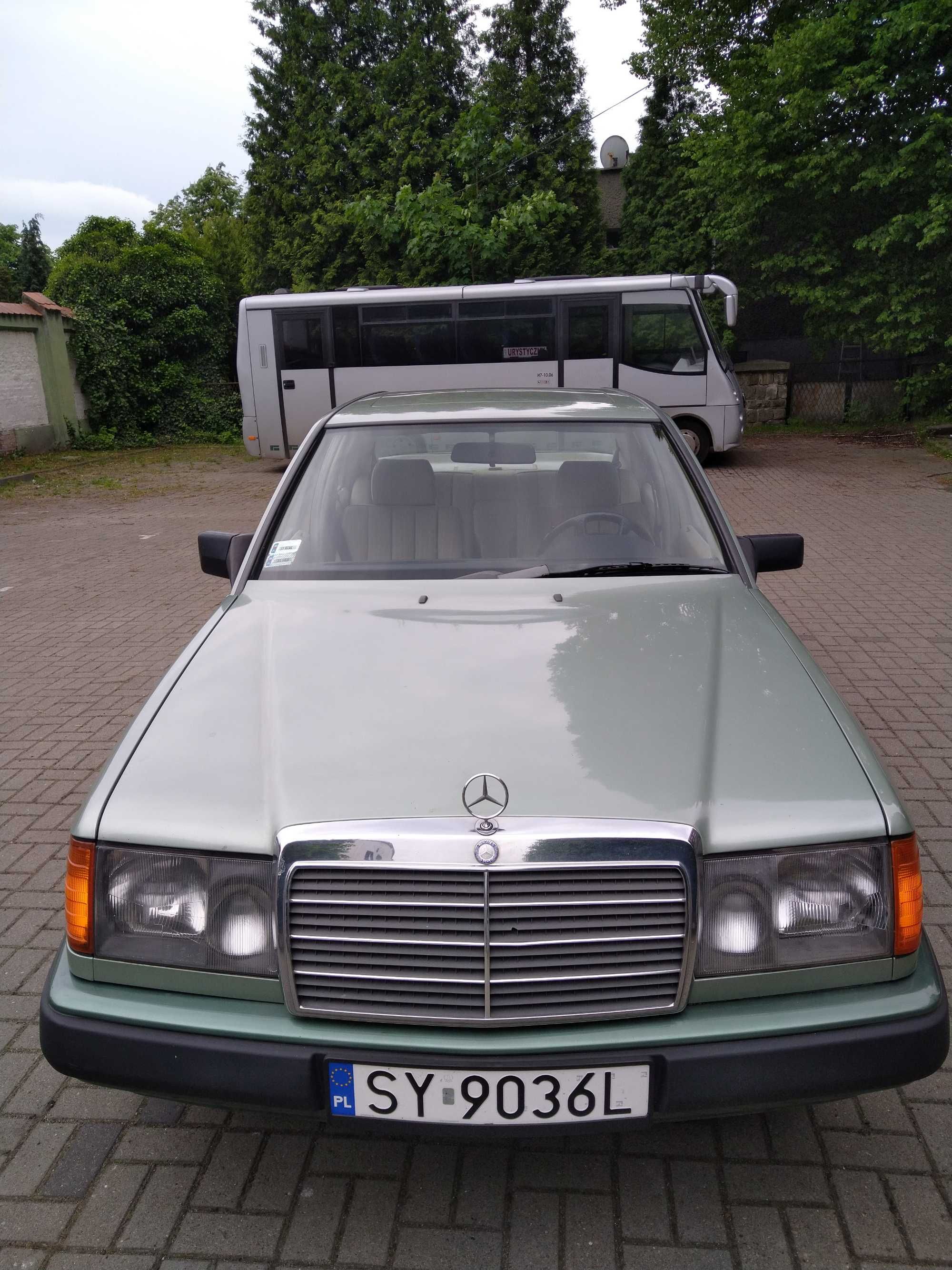 Mercedes Benz W124 200D, ładny stan, jasny środek