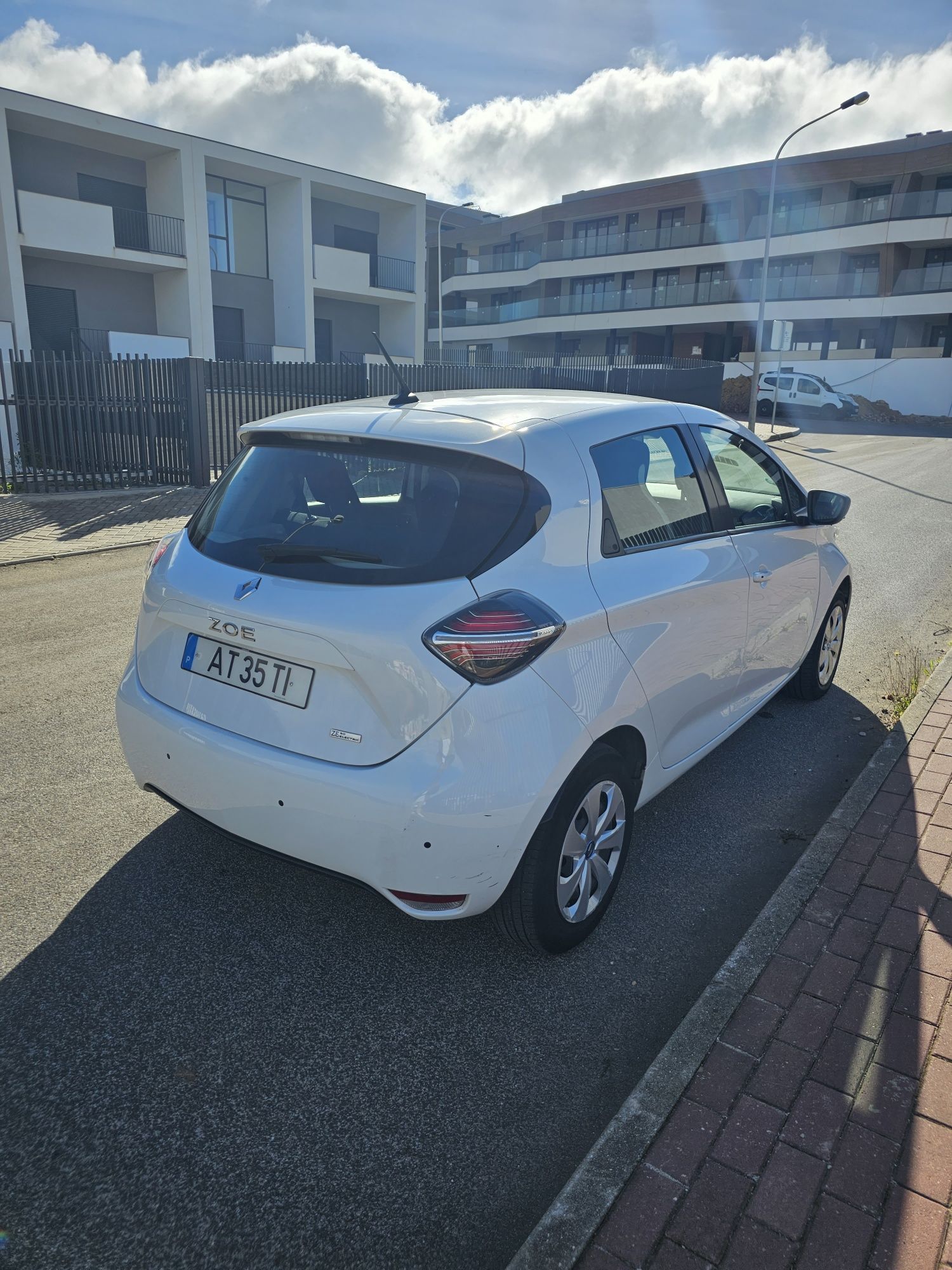 Renault Zoe 52kw Sem Aluguer Bateria