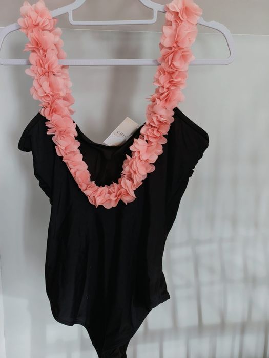 Fato de banho com rebordo floral